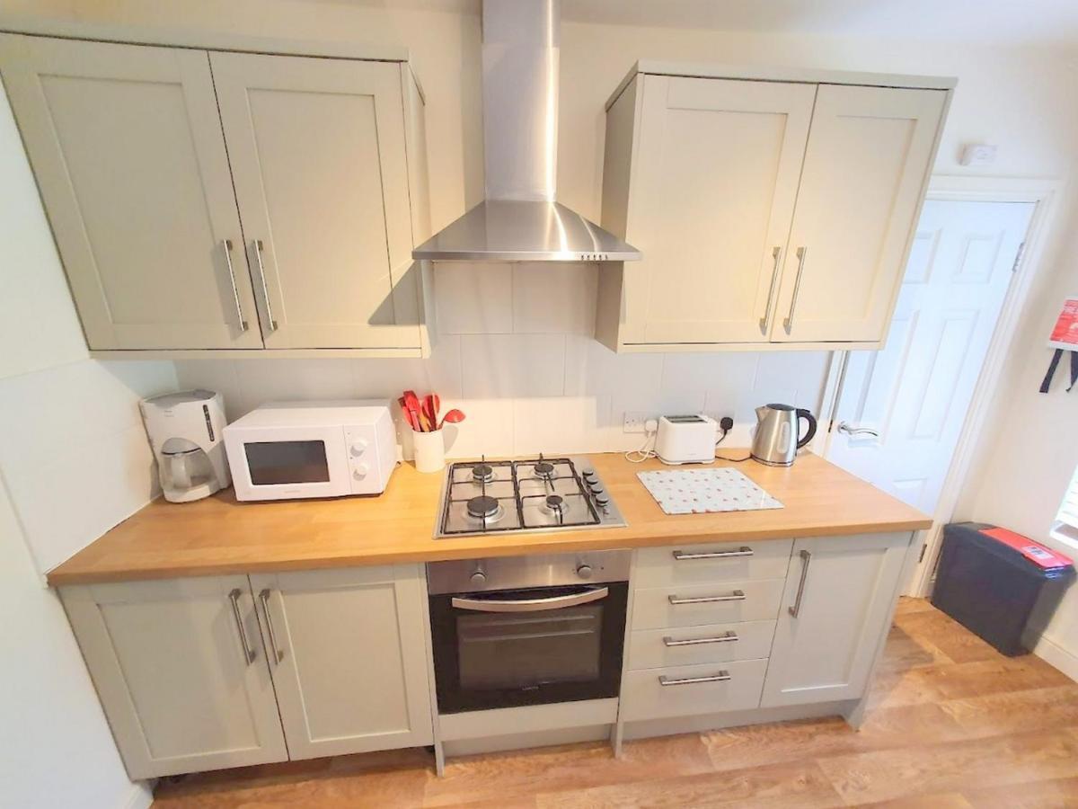 Bassett Flat With 2 Bedrooms And Superfast Wi-Fi ซิททิงบอร์น ภายนอก รูปภาพ