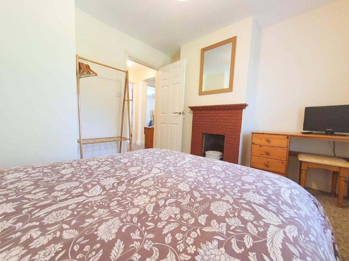 Bassett Flat With 2 Bedrooms And Superfast Wi-Fi ซิททิงบอร์น ภายนอก รูปภาพ