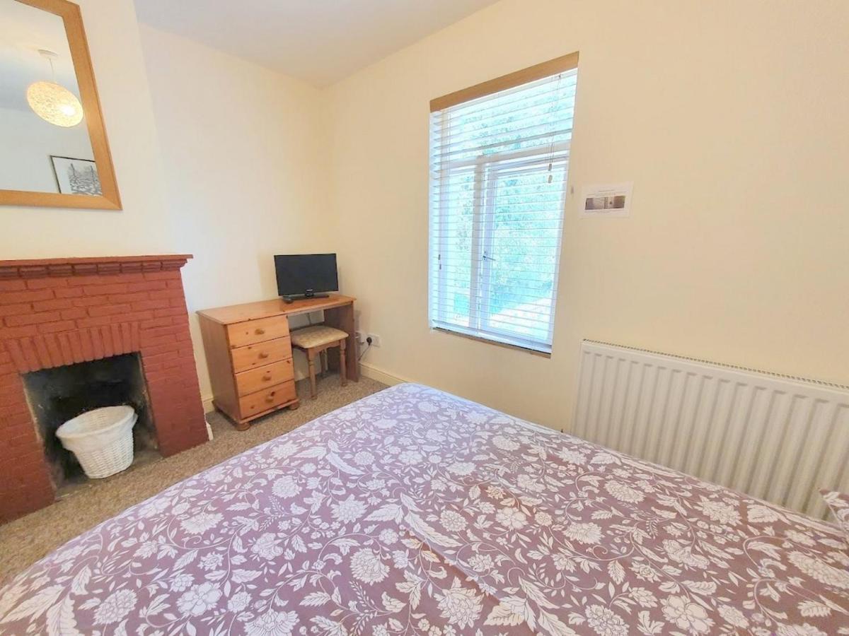 Bassett Flat With 2 Bedrooms And Superfast Wi-Fi ซิททิงบอร์น ภายนอก รูปภาพ
