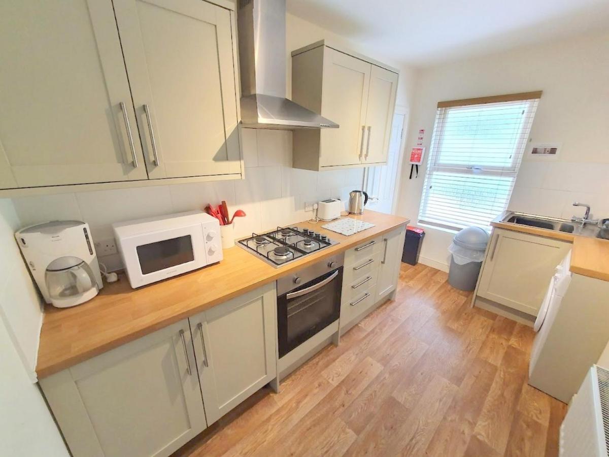 Bassett Flat With 2 Bedrooms And Superfast Wi-Fi ซิททิงบอร์น ภายนอก รูปภาพ