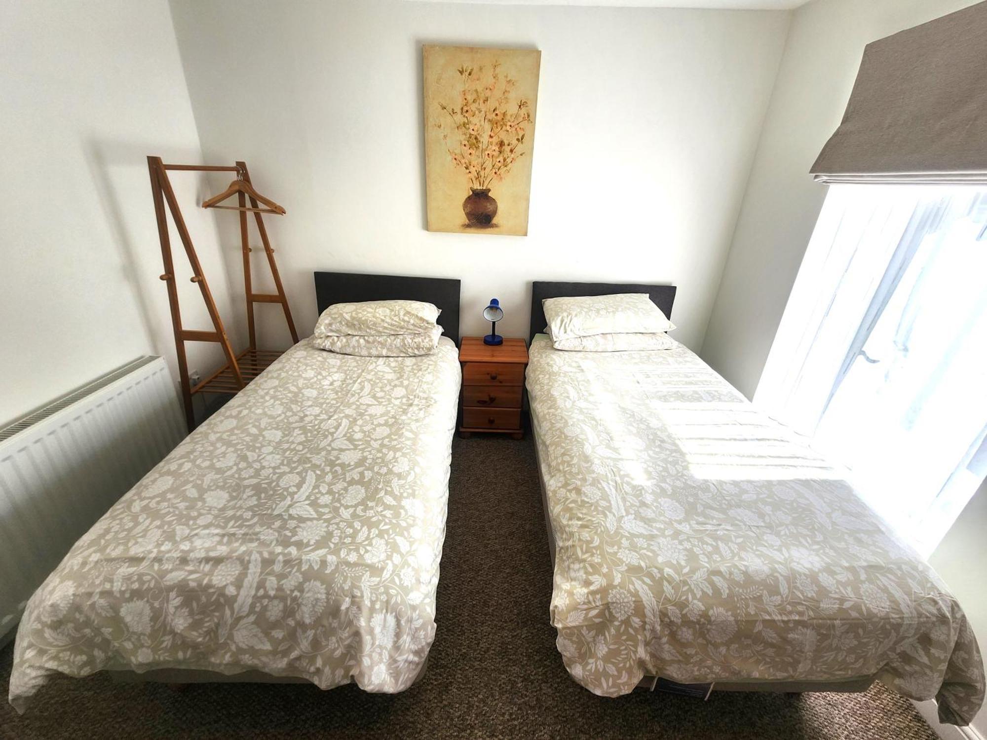 Bassett Flat With 2 Bedrooms And Superfast Wi-Fi ซิททิงบอร์น ภายนอก รูปภาพ